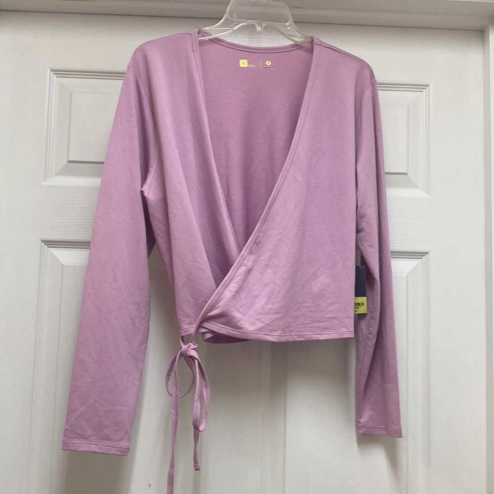 Xersion Wrap Around Top Size XL